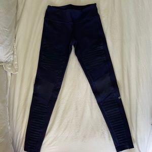 Ali Moto leggings. Never worn Size Medium